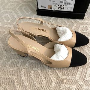 Chanel beige/black sling back heels size 37.5